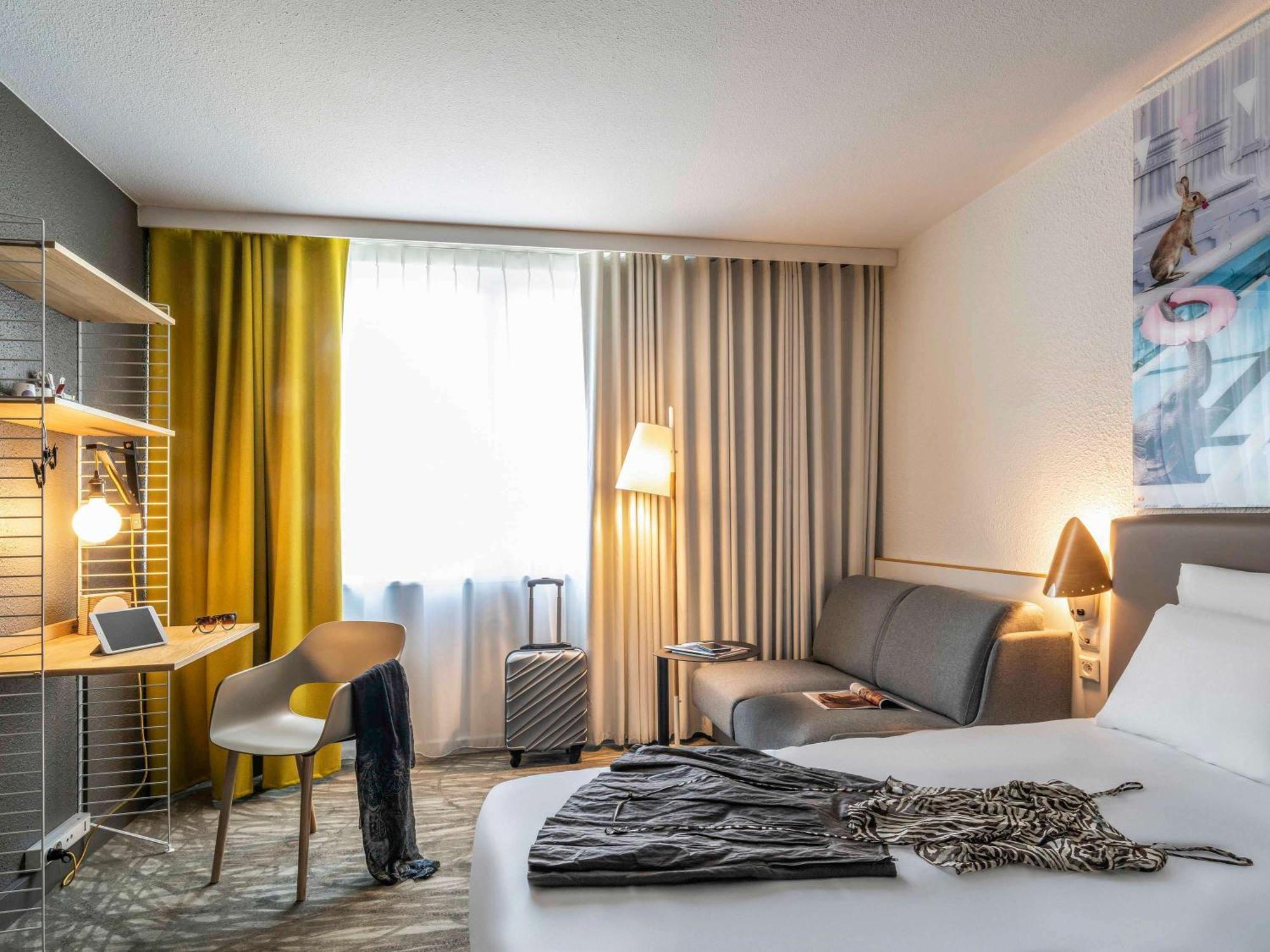 Hotel Novotel Evry Courcouronnes Exterior foto